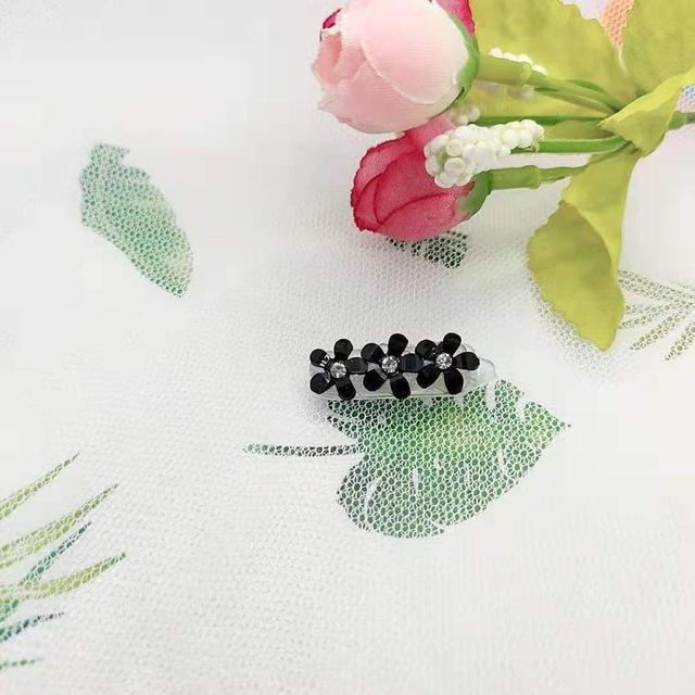 Fresh and sweet flowers hair clip pet dog headdress dog hair accessory