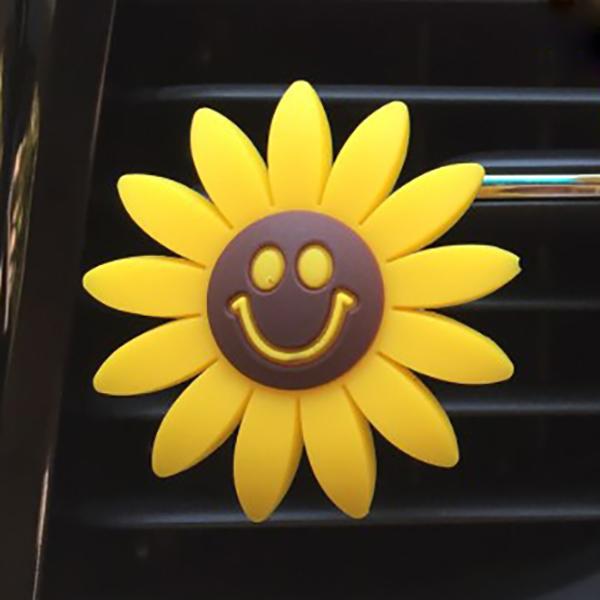 Car Accessories For Girls Air Freshener Cute Car Perfume Sunflower Vent Clip Car Fragrance Scent Diffuser Auto Interior Decor