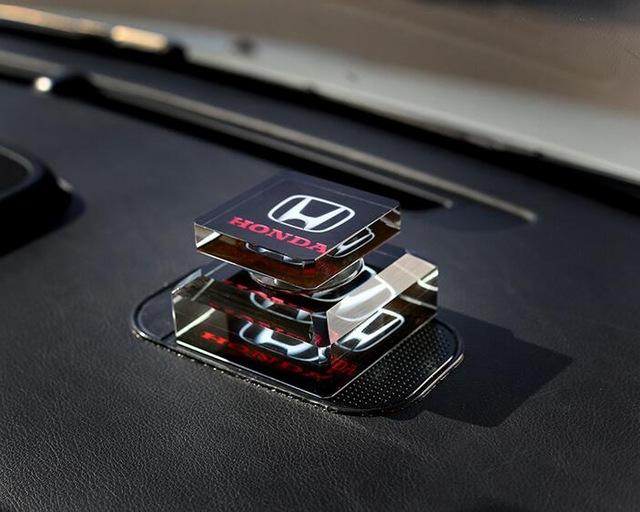 car perfume air freshener car perfume bottle seat best grade crystal car logo creative Dec Capacity 15ml size 80*80*6mm freeship
