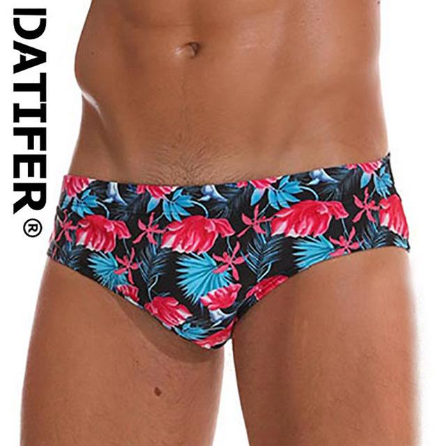 2019 Swimming Briefs Men's Swimwear Low Sexy Swimwear Boxers Men's Swim Brief Solid Swim Brief Beachwear Men Swimsuit