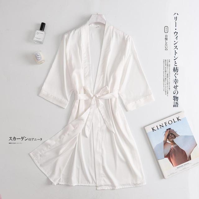 Chinese Women Rayon Embroidery Bride Bridesmaid Kimono Bathrobe Dress Sexy Mini Sleep Nightshirt Sleepwear Wedding Robes S0102