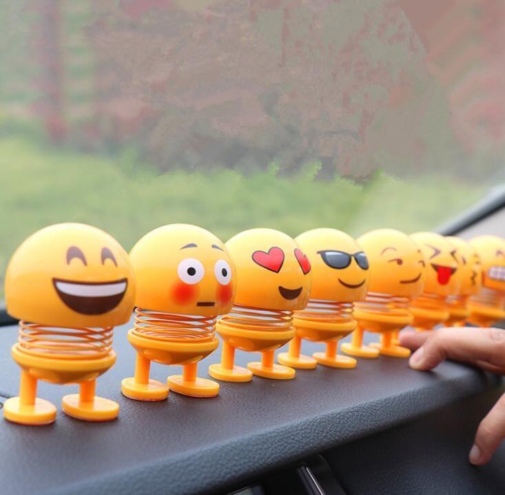 New Car Ornaments Smiley Shaking Head Dolls Cute Cartoon Funny Emoji Wobble Head Robot Lovely Car Dashboard Decor Auto