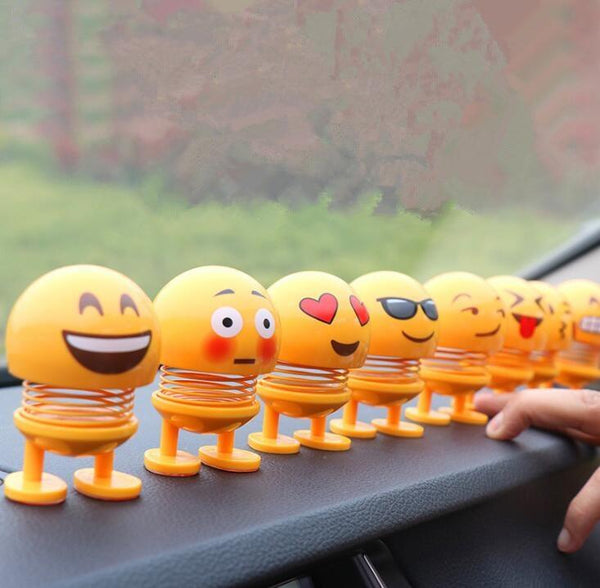 New Car Ornaments Smiley Shaking Head Dolls Cute Cartoon Funny Emoji Wobble Head Robot Lovely Car Dashboard Decor Auto