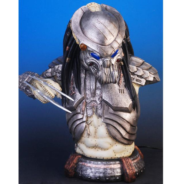 The Predator 1:2 Half-Length Photo Or Portrait Give Out Light Resin Statue Action Figure Collection Model Toy G2430