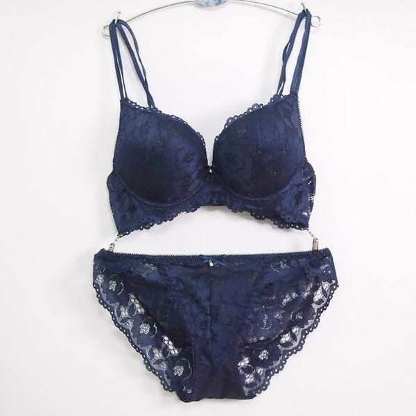The new sexy female sense of the temptation to gather a small breast bra under the care of lace underwear thick cup bra set
