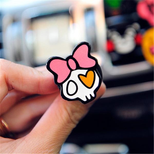 Car Ornaments Cute Air Conditioning Vents Perfume Clip Air Freshener Auto Interior Decoration Creative Fragrances Accessories