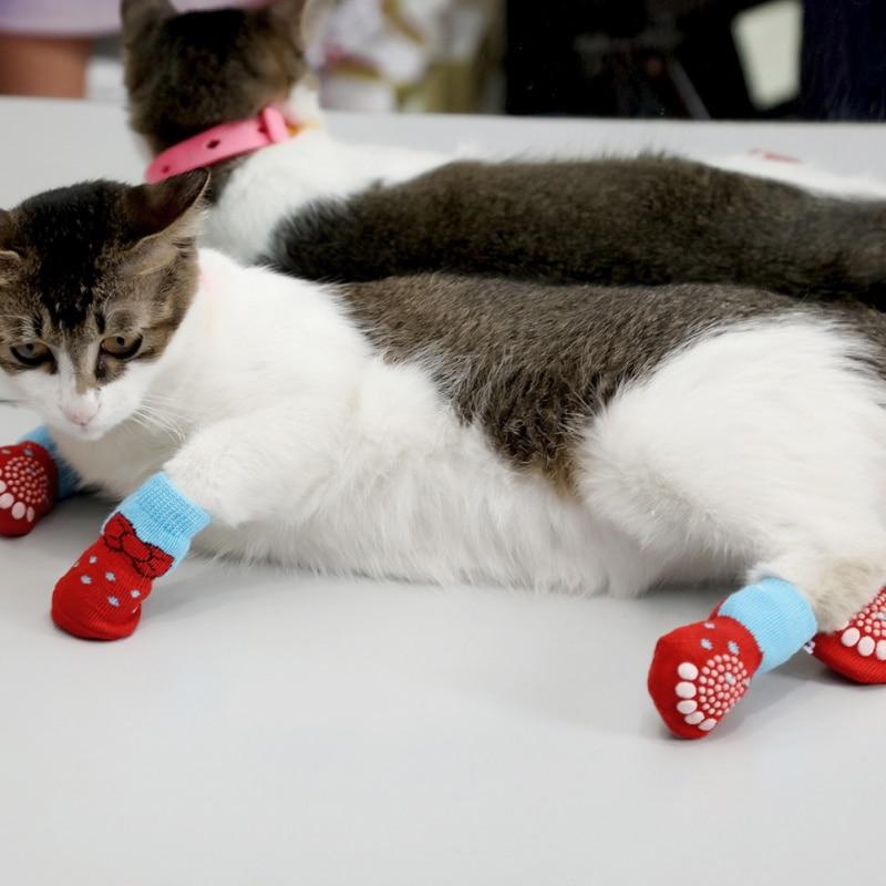 Pet cat  socks Dog Socks Traction Control for Indoor Wear L/M/S Cat Clothing 2018 NEW