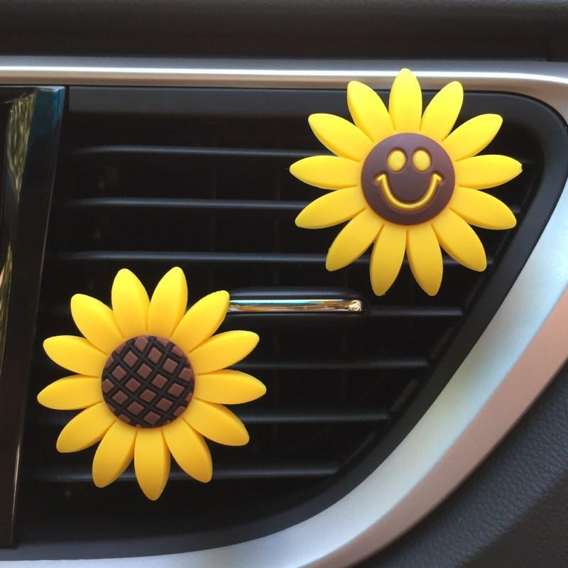Car Accessories For Girls Air Freshener Cute Car Perfume Sunflower Vent Clip Car Fragrance Scent Diffuser Auto Interior Decor