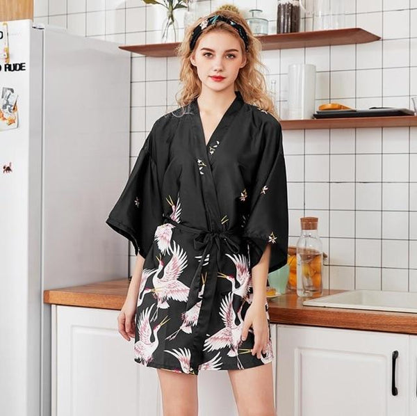Women Silk Satin short Wedding Bride Bridesmaid Robe Kimono Robe Feminino Bath Robe Large Size Peignoir Femme Sexy Bathrobe