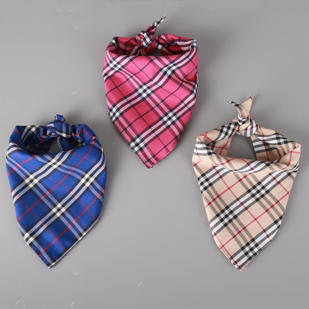 Fashionable Plaid Printed Dog Bandana Pet Scarf Dog Bibs Triangular Bandage for Puppies Medium Large Dogs Pet Accessories