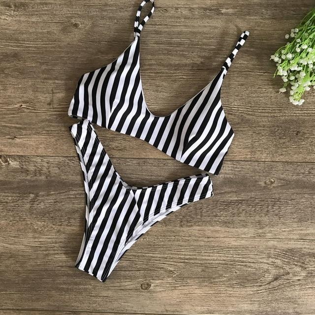 New 2019 Thong bikini swimwear Sexy Zebra black and white stripes Print Split swimsuit Europe swimming suit for women Bikinis