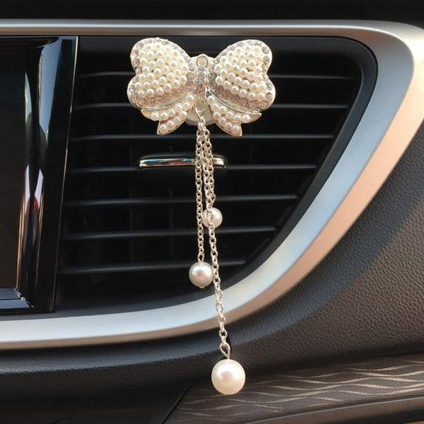 JOORMOM bow tie pendant air outlet, perfume clip creative car accessories female vehicle aromatherapy car decoration interior